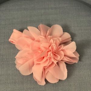 Pale pink Mud Pie baby headband. Worn once for photoshoot.